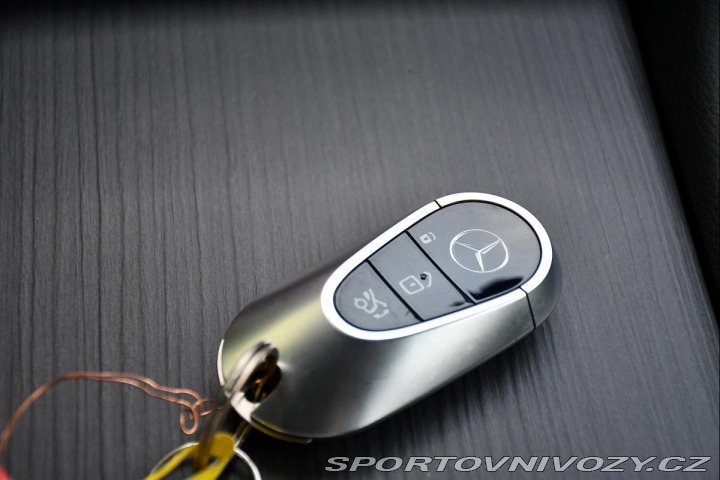Mercedes-Benz Ostatní modely EQS 580 4M SUV REZERVACE 2024