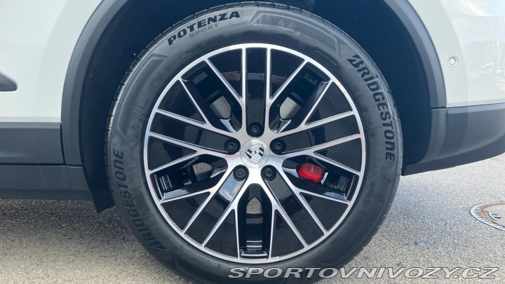 Porsche Macan 4S 2025