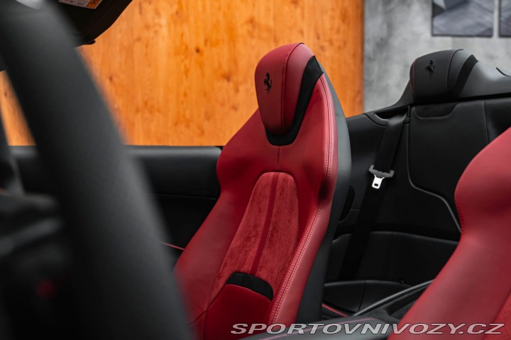 Ferrari Roma SPIDER, LED, 360 1800