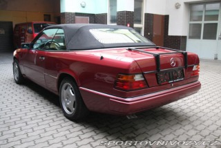 Mercedes-Benz Ostatní modely 124 300 CE-24V 1993