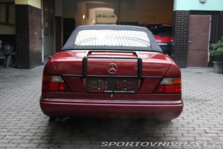 Mercedes-Benz Ostatní modely 124 300 CE-24V 1993