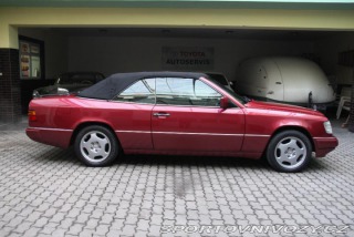 Mercedes-Benz Ostatní modely 124 300 CE-24V 1993