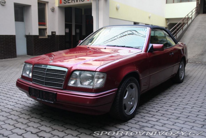 Mercedes-Benz Ostatní modely 124 300 CE-24V 1993