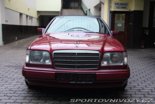 Mercedes-Benz Ostatní modely 124 300 CE-24V 1993