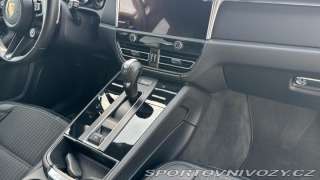 Porsche Macan T 2023