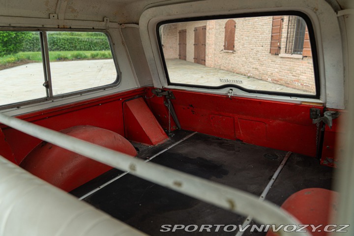 Ostatní značky Ostatní modely Jeep COMANDO 1976