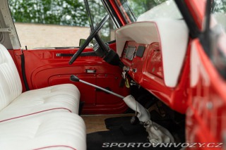 Ostatní značky Ostatní modely Jeep COMANDO 1976