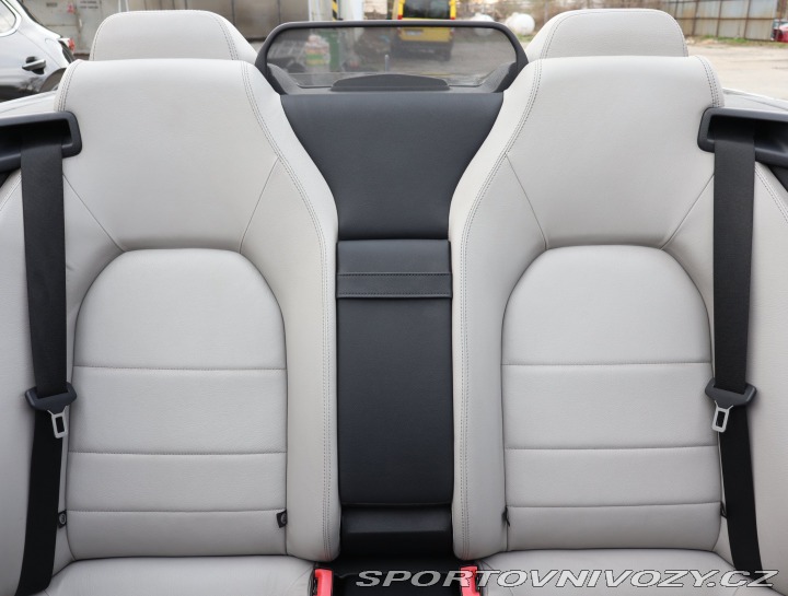 Mercedes-Benz E E 200 2010