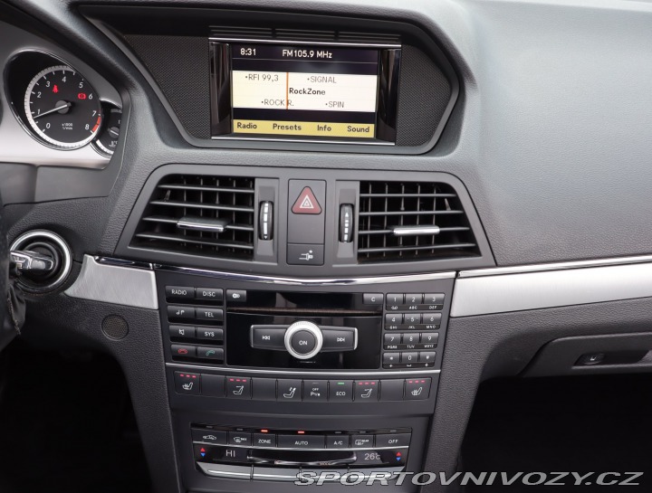 Mercedes-Benz E E 200 2010