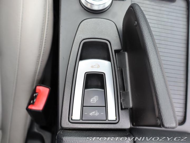 Mercedes-Benz E E 200 2010