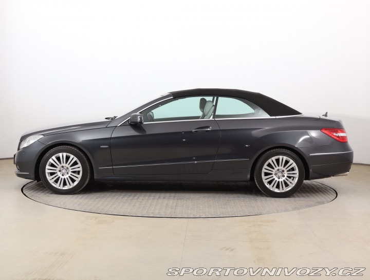 Mercedes-Benz E E 200 2010