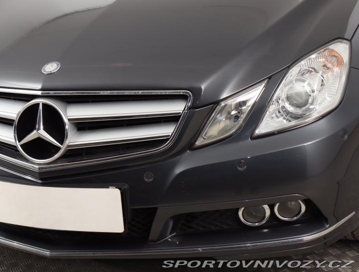 Mercedes-Benz E E 200 2010