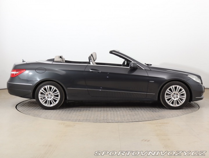 Mercedes-Benz E E 200 2010
