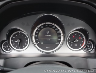 Mercedes-Benz E E 200 2010