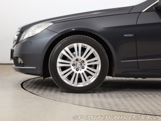 Mercedes-Benz E E 200 2010