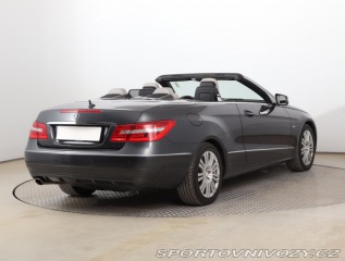 Mercedes-Benz E E 200 2010