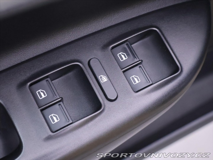 Škoda Octavia RS 2,0 TSI RS 147kW DSG Xeno 2010