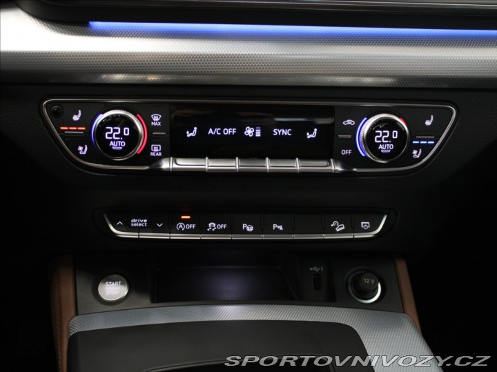 Audi Ostatní modely Q5 2,0 40TDi SB S-Line VZDUC 2021