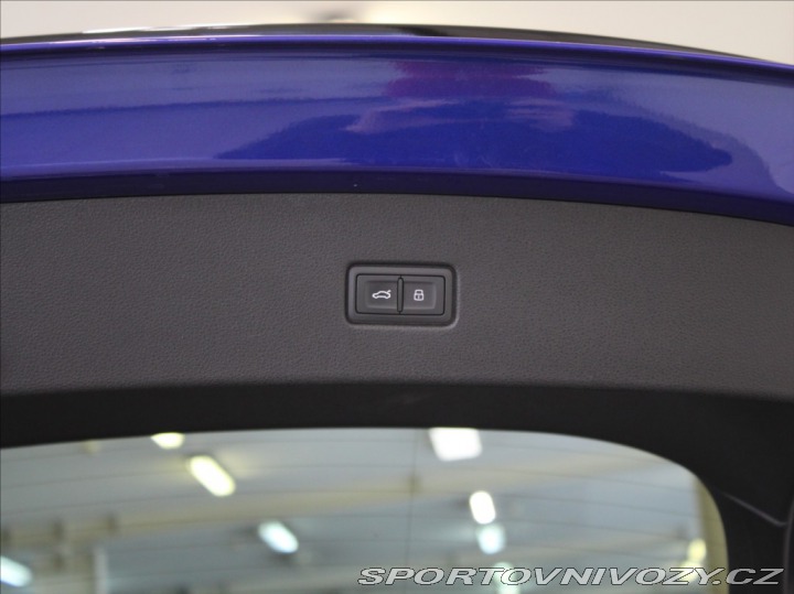 Audi Ostatní modely Q5 2,0 40TDi SB S-Line VZDUC 2021
