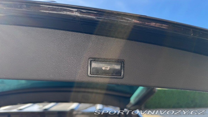 Volkswagen Ostatní modely Touareg 3,0 1800