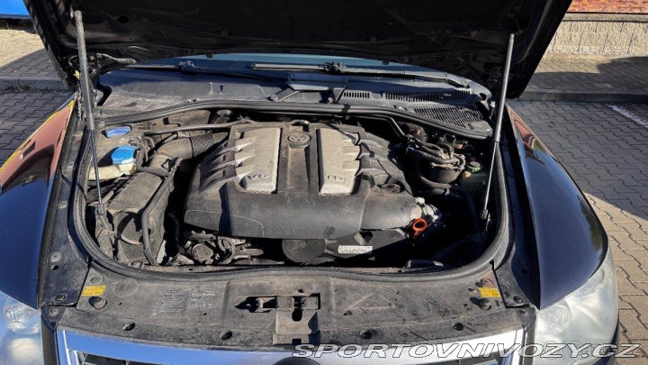 Volkswagen Ostatní modely Touareg 3,0 1800