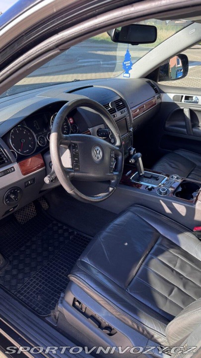 Volkswagen Ostatní modely Touareg 3,0 1800