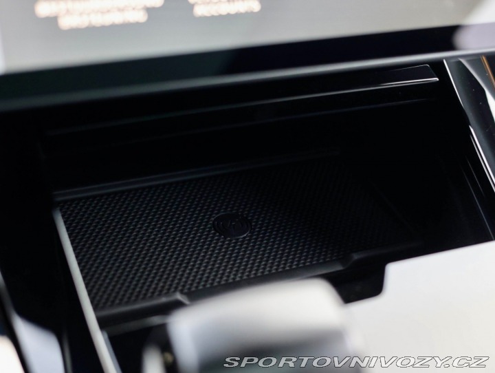 Ostatní značky Ostatní modely Land Rover Range Rover Sport SV Edition One 4,4 V8, 6 2024