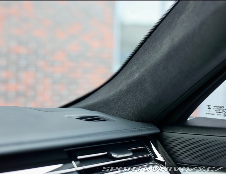 Ostatní značky Ostatní modely Land Rover Range Rover Sport SV Edition One 4,4 V8, 6 2024