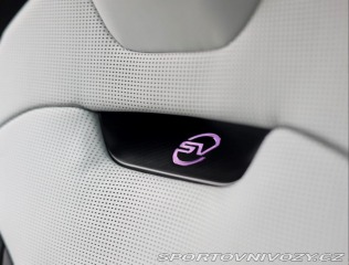 Ostatní značky Ostatní modely Land Rover Range Rover Sport  SV Edition One 4,4 V8, 6 2024