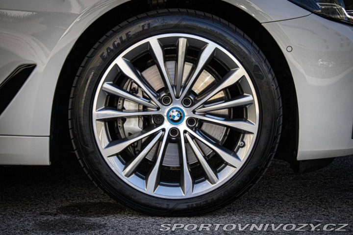 BMW 5 530d mHEV xDrive A/T 2022