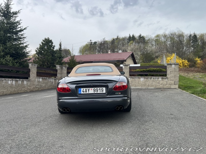 Jaguar XKR  2005