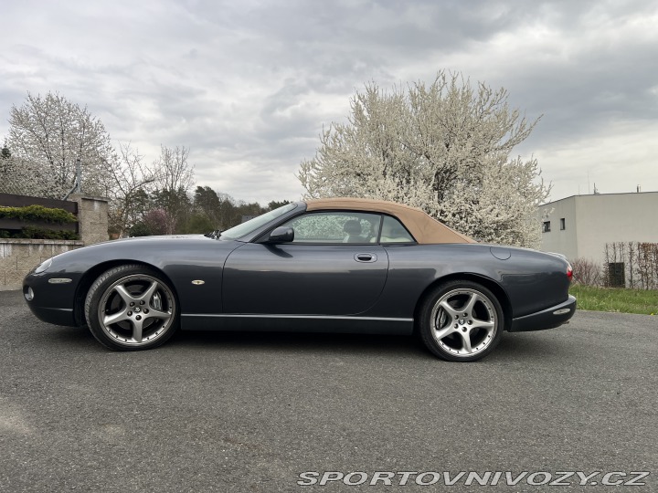 Jaguar XKR  2005