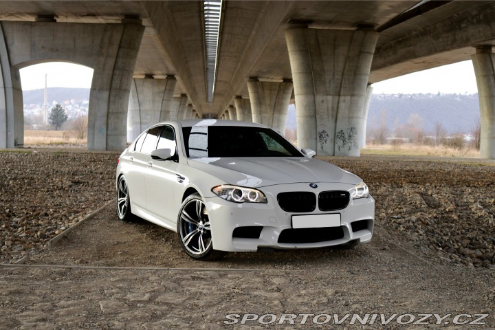 BMW M5 2012
