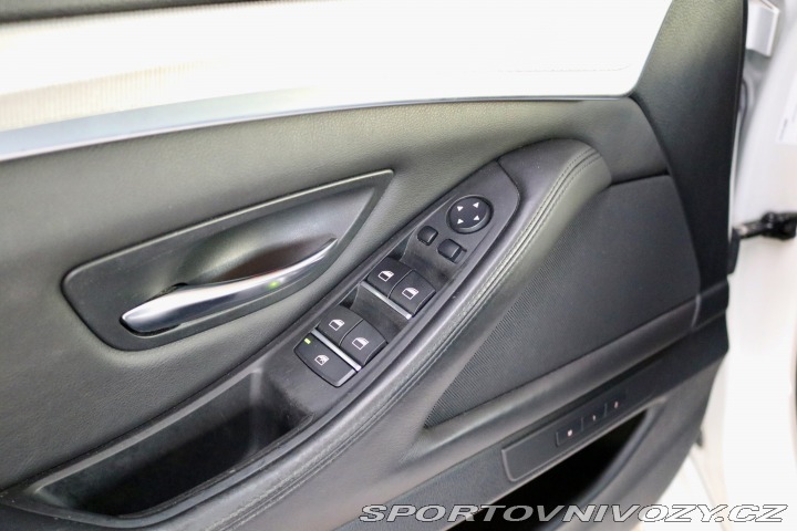 BMW M5 2012