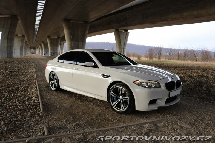 BMW M5 2012