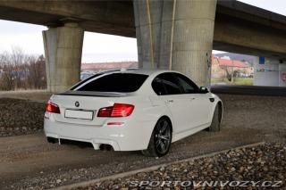 BMW M5  2012