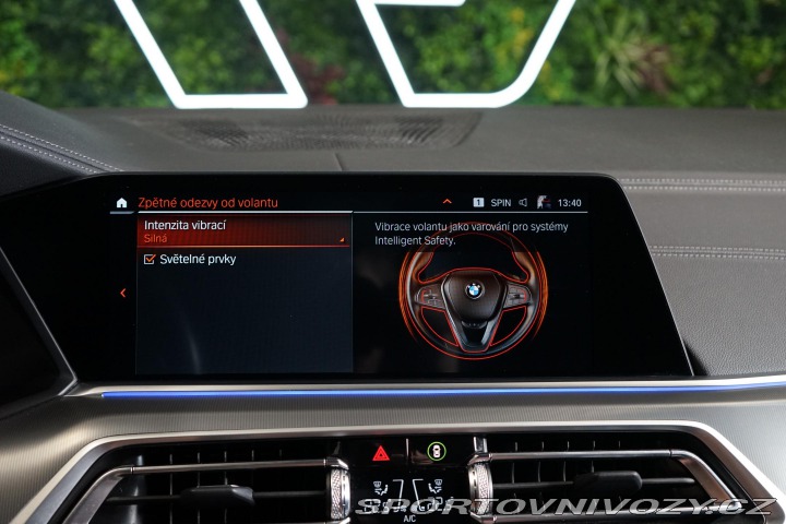 BMW X6 40d xDrive Laser Tažné Ka 2021