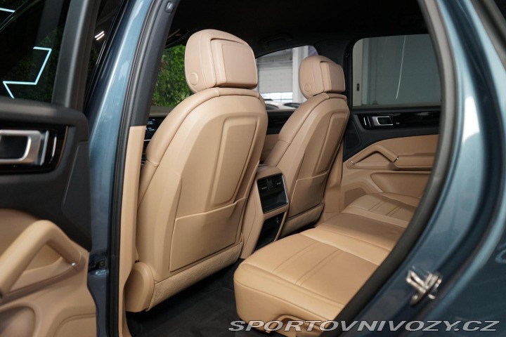 Porsche Cayenne PCCB PDLS+ Chrono Tažné V 2020