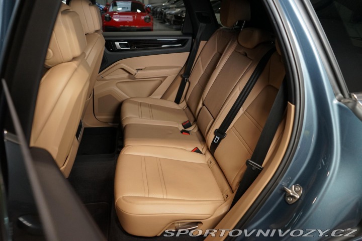 Porsche Cayenne PCCB PDLS+ Chrono Tažné V 2020