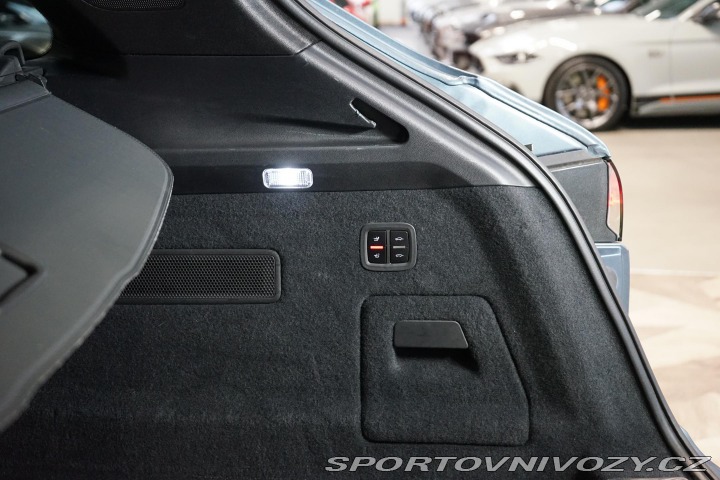Porsche Cayenne PCCB PDLS+ Chrono Tažné V 2020