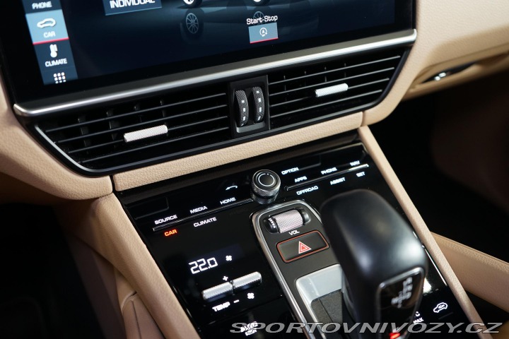 Porsche Cayenne PCCB PDLS+ Chrono Tažné V 2020