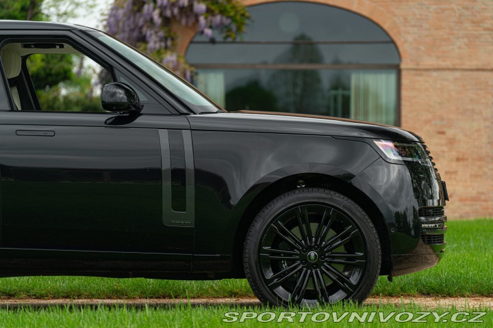 Ostatní značky Ostatní modely Land Rover RANGE ROVER 4.4 V8 AUTOBIOGRAPHY 2024