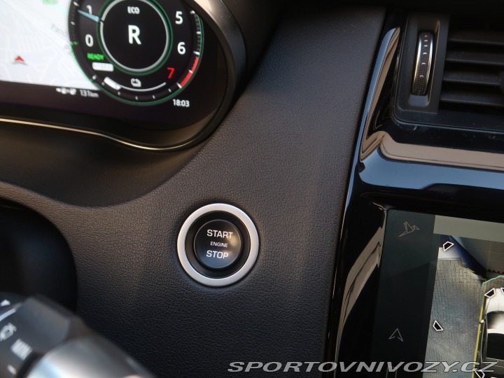 Jaguar E-Pace R-Dynamic P300e AWD 2021