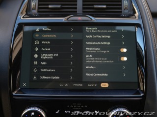 Jaguar E-Pace R-Dynamic P300e AWD 2021