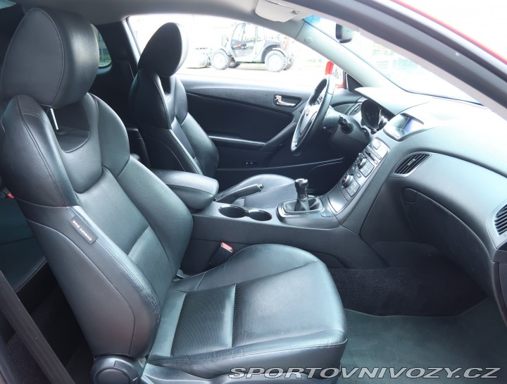 Hyundai Genesis Coupé 2.0 Turbo 2011