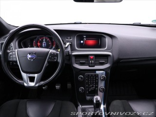 Volvo V40 2,0 D4 140kW CZ R design 2015