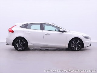 Volvo V40 2,0 D4 140kW CZ R design 2015