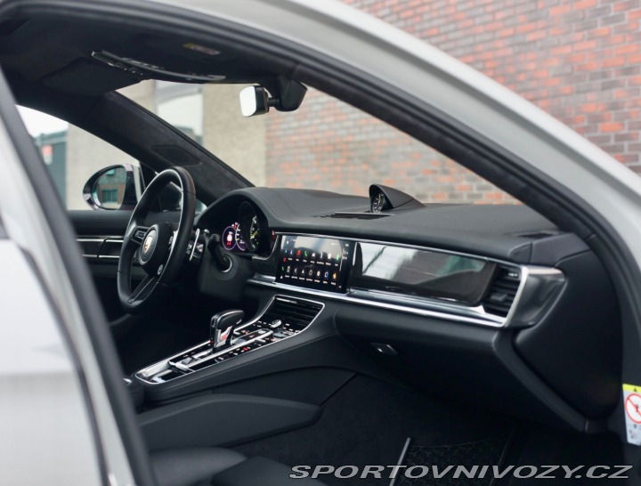 Porsche Panamera Sport Turismo Turbo S 4. 2022