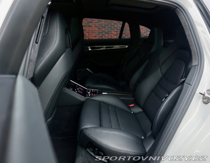 Porsche Panamera Sport Turismo Turbo S 4. 2022