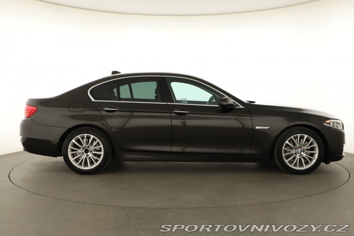 BMW 5 Luxury Line 535d xDrive 2015